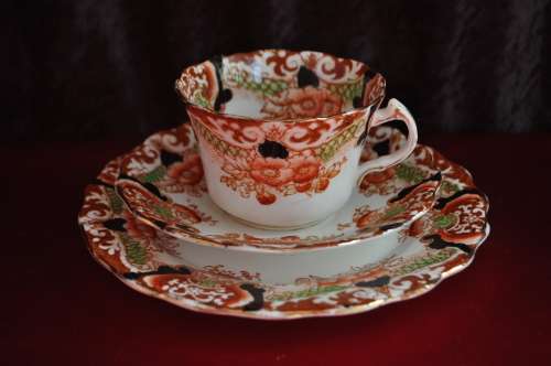 Royal Albert Unnamed Imari Brown Crown China Trio  --  1925 to 1927