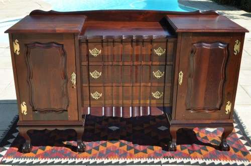 Imbuia Ball & Claw Sideboard    ----   Collections Only !!!!!!