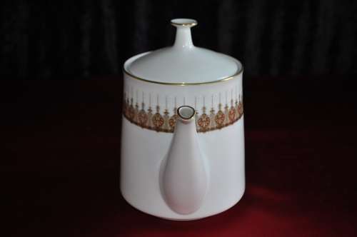 Noritake "Madeleine" Tea Pot