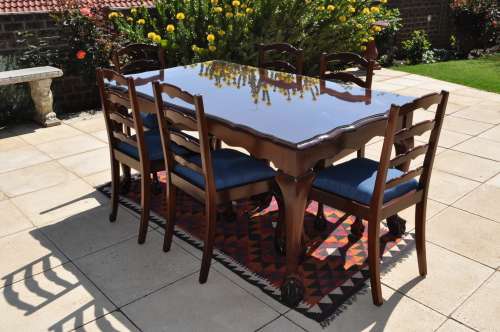 Imbuia Ball @ Claw Dining Room Table & 6 Ladder Back Chairs  ---  Collections Only!!