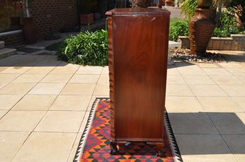 Imbuia Ball & Claw 7 Drawer (2 over 5) Chest Of Drawers.  --  Collections Only!!