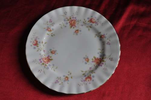 Royal Albert "Peach Rose" Trio