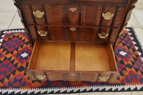 Imbuia Ball & Claw 3 Drawer - 2 Door Chest Of Drawers   ---   Collections Only!!!