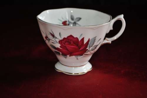Royal Albert "Sweet Romance" Trio