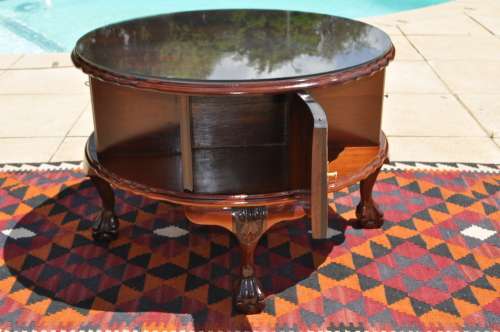 Imbuia Ball & Claw Drum Coffee Table With Built In Wine Rack & Glass Top  --  Collections Only!!