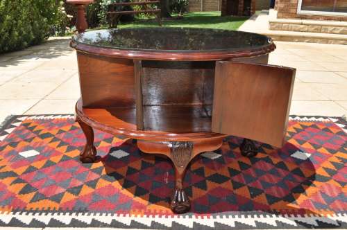 Imbuia Ball & Claw Drum Coffee Table With Built In Wine Rack & Glass Top  --  Collections Only!!