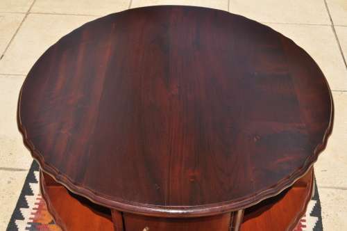 Imbuia Ball & Claw Drum Coffee Table With Built In Wine Rack & Glass Top  --  Collections Only!!