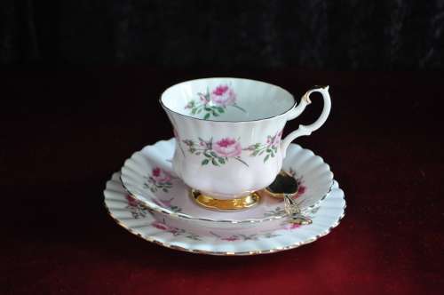 Royal Albert Unnamed Tea Trio & Spoon