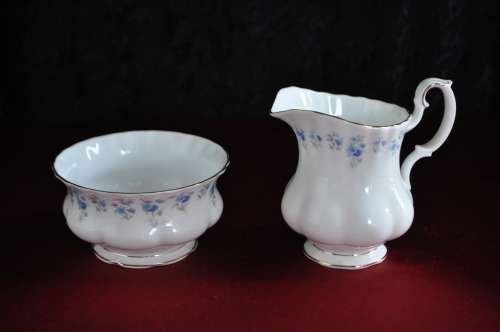 Royal Albert "Memory Lane" 40 Piece Tea Set.  ---   Collections or Courier Please!!