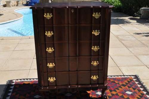 Imbuia Ball & Claw 5 Drawer Chest Of Drawers  ----    Collections Only!!