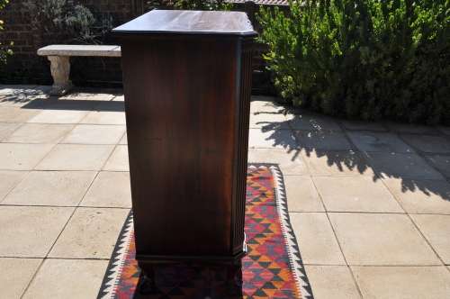 Imbuia Ball & Claw 5 Drawer Chest Of Drawers  ----    Collections Only!!