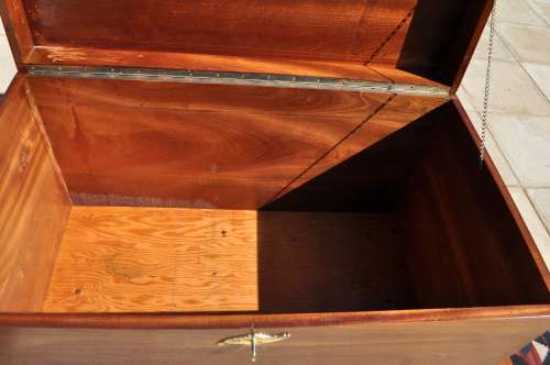 Solid Wood Kist  --  Collections Only!!