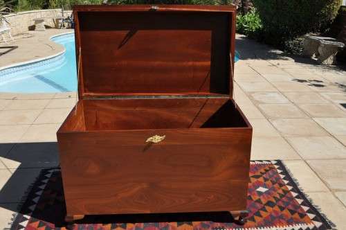 Solid Wood Kist  --  Collections Only!!