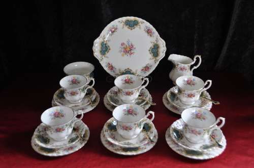 Royal Albert "Berkeley" 21 Piece Tea Set & 6 x Spoons.  ---  Collections or Courier Please!