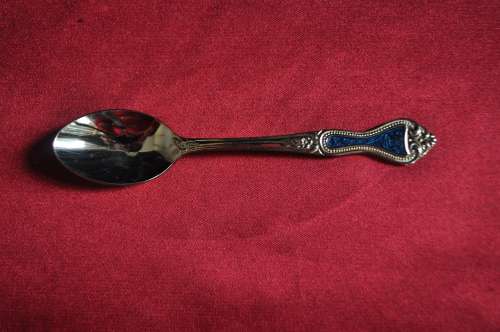 Royal Albert "Berkeley" 21 Piece Tea Set & 6 x Spoons.  ---  Collections or Courier Please!