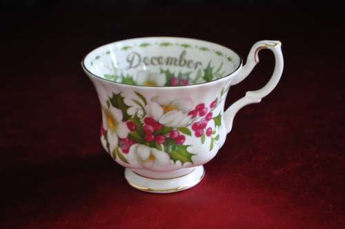 Royal Albert Flower Of The Month December "Christmas Rose" Duo
