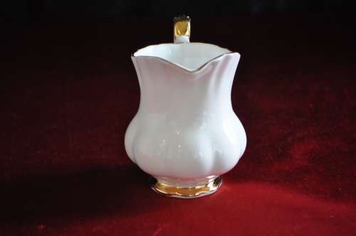 Royal Albert "Val D'or" Coffee Creamer