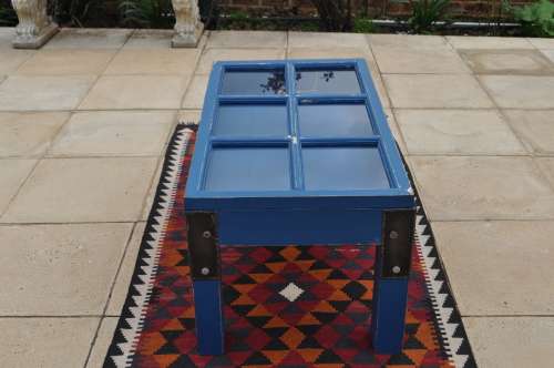 Coffee Table With Storage Space  --  Collections Only!!