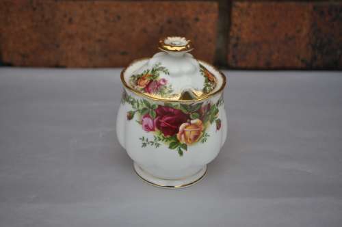 Royal Albert Old Country Roses Jam Pot.