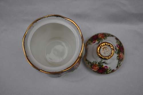 Royal Albert Old Country Roses Jam Pot.