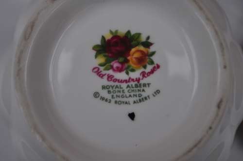 Royal Albert Old Country Roses Jam Pot.