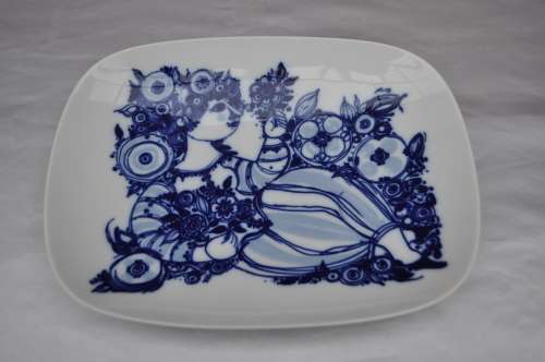 Rosenthal Studio Line 100 Years Bjorn Wiinblad Design Server Girl With Flowers