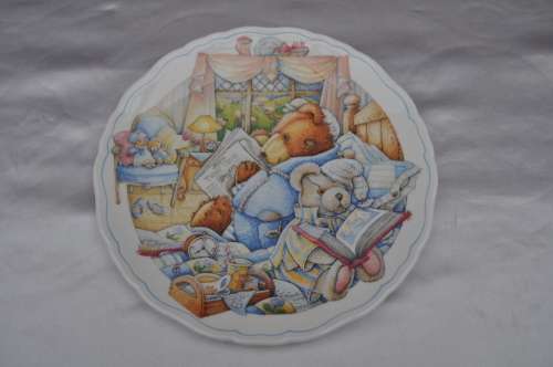 Royal Albert Teddy Bear Tales "An Evening At Home" Display Plate.