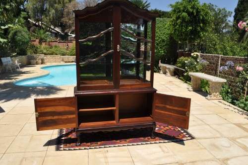 Imbuia Ball & Claw Gable Top, Beveled Glass Display Cabinet - Collections Only!!!!