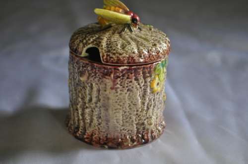 Vintage 1920's Marutomo Lidded Honey Pot