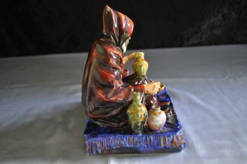 Royal Doulton Figurine "The Potter" HN 1493