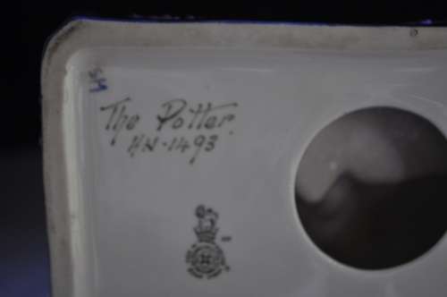 Royal Doulton Figurine "The Potter" HN 1493