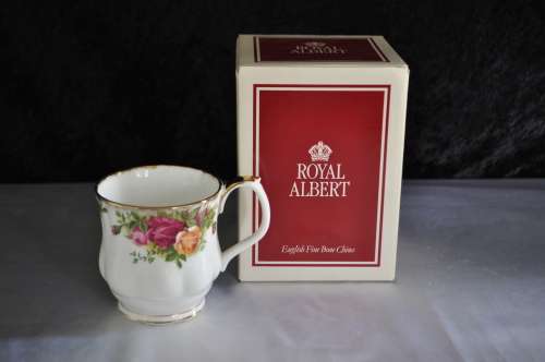 Royal Albert "Old Country Roses" Boxed Coffee Mug.