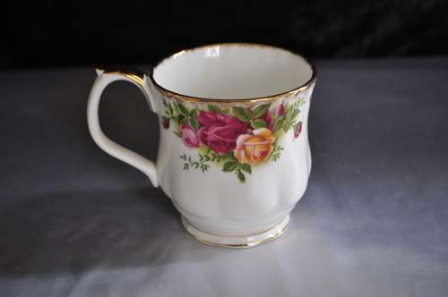 Royal Albert "Old Country Roses" Boxed Coffee Mug.