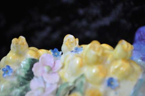 Royal Doulton Figurine Granny`s Heritage HN 2031