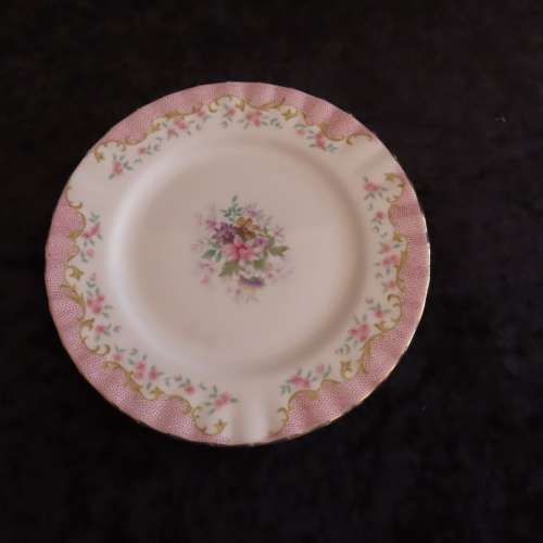 Royal Albert "Serenity" Cake Plate (16 cm in diam)
