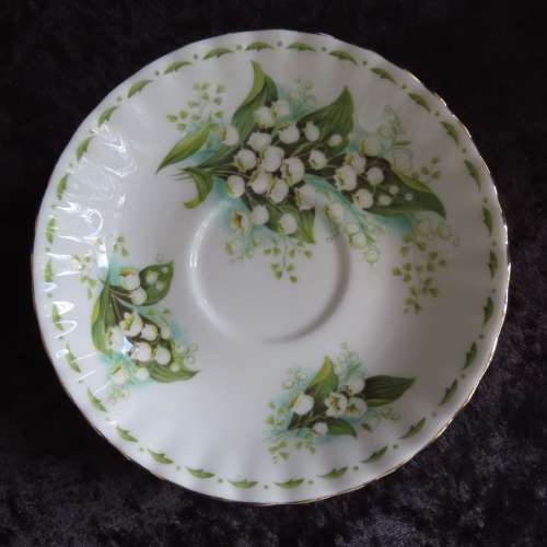 Royal Albert Flower Of The Month May "Lily Of The Valley" Duo