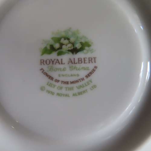 Royal Albert Flower Of The Month May "Lily Of The Valley" Duo