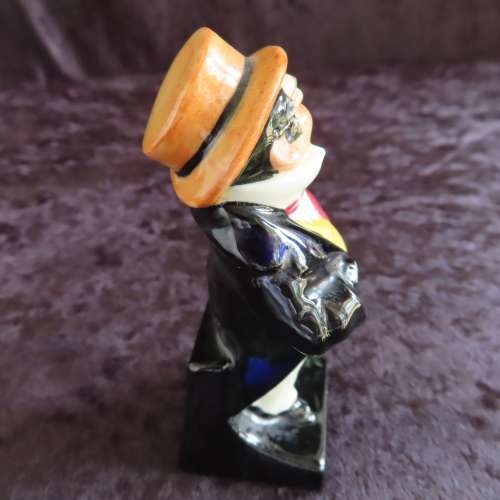 Royal Doulton Miniature Figurine `Captain Cattle` # M77