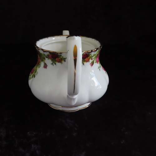 Royal Albert "Old Country Roses" 4 Cup Tea Pot (Missing Lid)