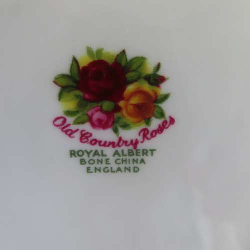 Royal Albert "Old Country Roses" 4 Cup Tea Pot (Missing Lid)