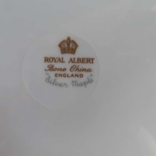 Royal Albert "Silver Maple" 6 x Dinner Plates