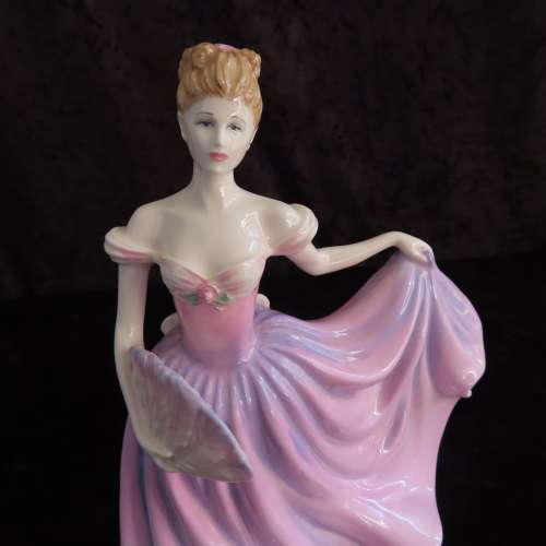 Royal Doulton Figurine "Rachel" HN 3976 - Figure Of The Year.