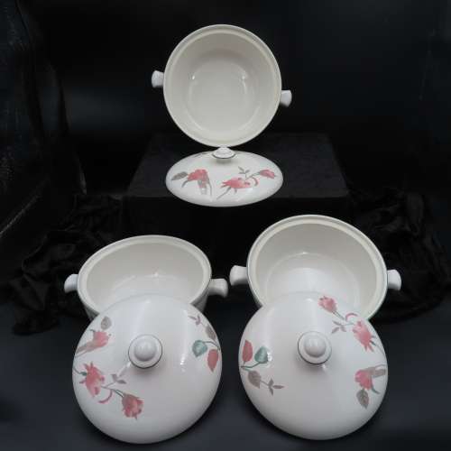 Mikasa `Silk Flowers` F3003 Dinner Service  31 Piece.   Collection Please/       Pay For Own Courier