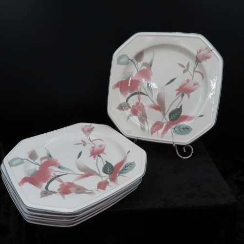 Mikasa `Silk Flowers` F3003 Dinner Service  31 Piece.   Collection Please/       Pay For Own Courier