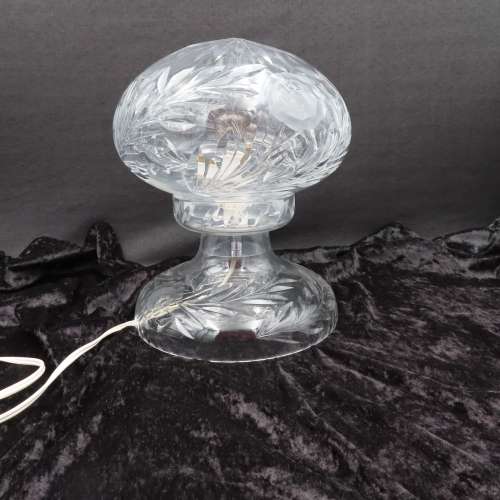 Rose-Cut Crystal Mushroom Lamp