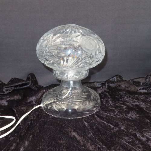 Rose-Cut Crystal Mushroom Lamp