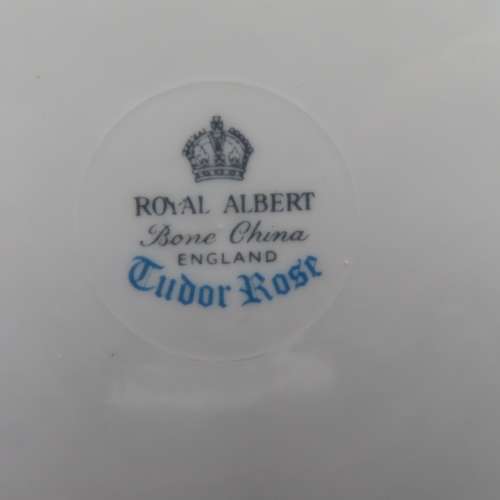 Royal Albert Tudor Rose 21 Piece Tea Set