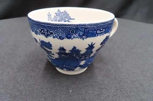 Johnson Bros `Willow` Tea Trio