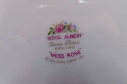 Royal Albert Moss Rose Large Cake Plate.