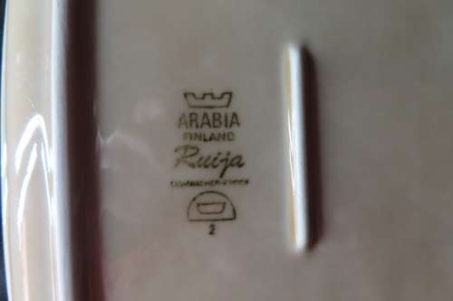 Arabia Finland `Ruija`  Casserole Dish